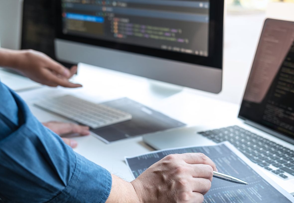 chat application code editor