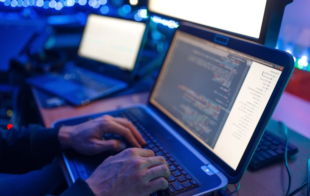 nodejs code laptop