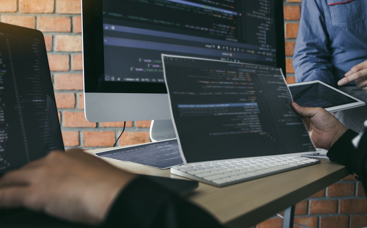 react code laptop